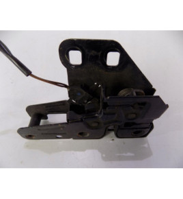 AUDI A4 8E / B7 - Zámok Kapoty - 2201