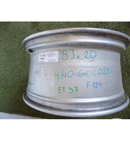 AUDI A8 - Hliníková disk 20 palcov - 2586