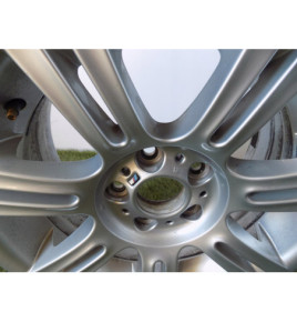 BMW 3 E90 E91 E93 - Hliníková disk 17 palcov - 2617