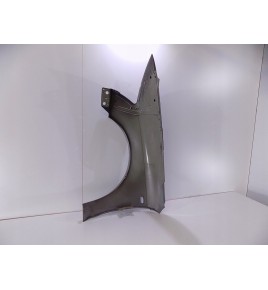 AUDI A6 C6 4F0 PRAVÝ BLATNÍK (Strieborný) - 0637