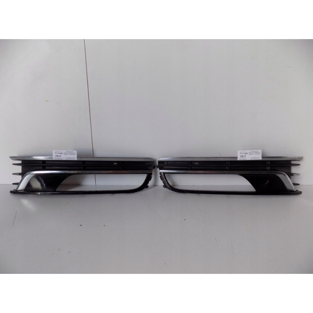 VW Passat B7 - Mřížka nárazníku vlevo - 2832