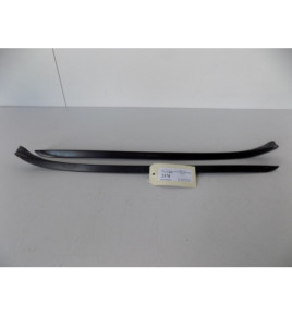 BMW 3 E90 - Lišty Čelného Skla - 2576