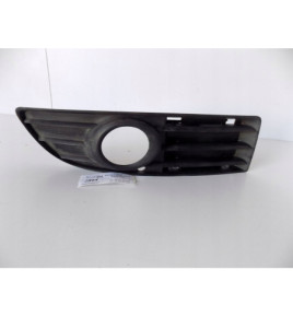 Audi A4 B6 - Mriežka nárazníka pravá - 2864