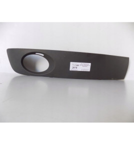 VW T5 Multivan - Pravá mriežka nárazníka - 2878