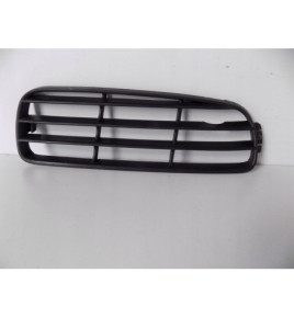 Audi 80B4 - Mriežka nárazníka pravá - 2959