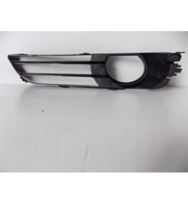 AUDI Q7 - Pravá mriežka nárazníka - 2977