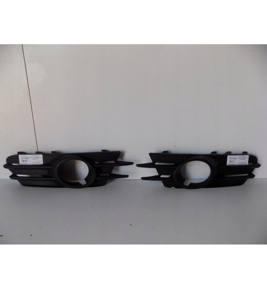 VW SCIROCCO - Pravá mriežka nárazníka - 2817