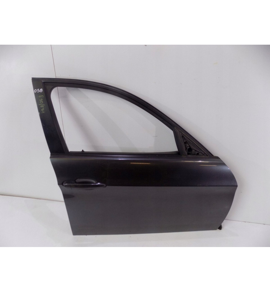 BMW 3 E90 / E91 Predné Dvere Pravé - 0058