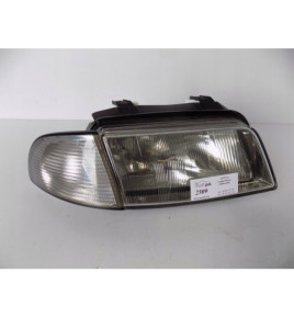Audi A4 - Pravé svetlo - 2509