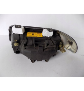 Audi A4 - Pravé svetlo - 2509