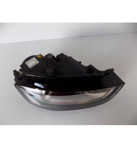 Audi A4 - Pravý Xenonový reflektor - 5188