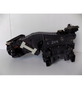 Mercedes W204 C-Klasa - Ohrievač - 5290