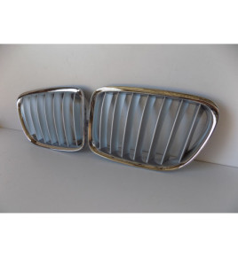 BMW X1 E84 Kompletný Grill / Nerka - 3721