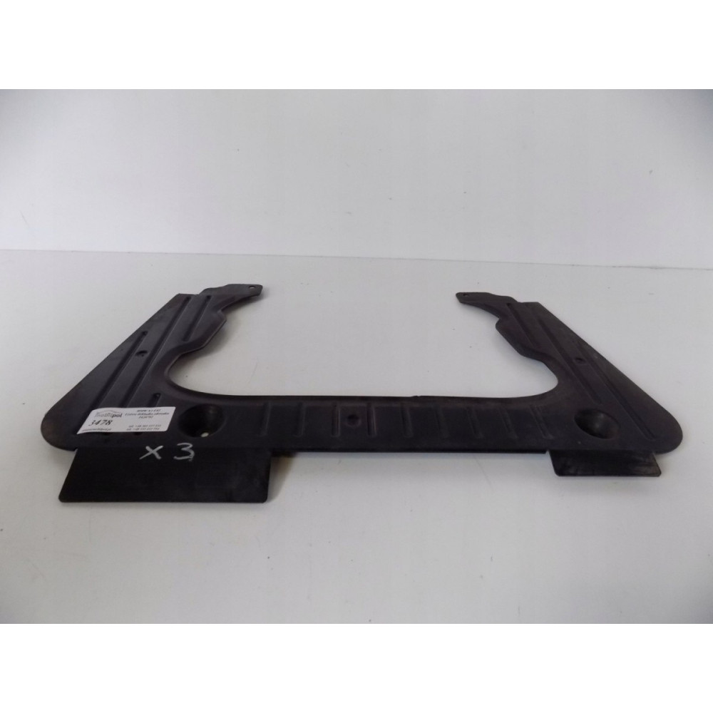 BMW X3 E83 - Ochranný kryt výstuže