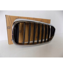 BMW 5 G30/G31 Ďasná / Gril nárazníka ľavý - 3829