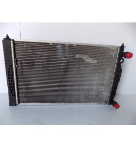 Audi A4 8D0 Chladič vody -...