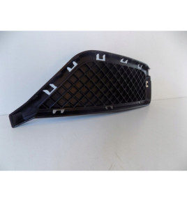 BMW X1 E84 Mriežka nárazníka pravá - 3885