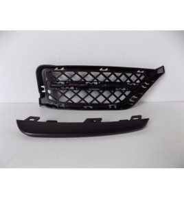 BMW X1 E84 Mriežka nárazníka - 4082