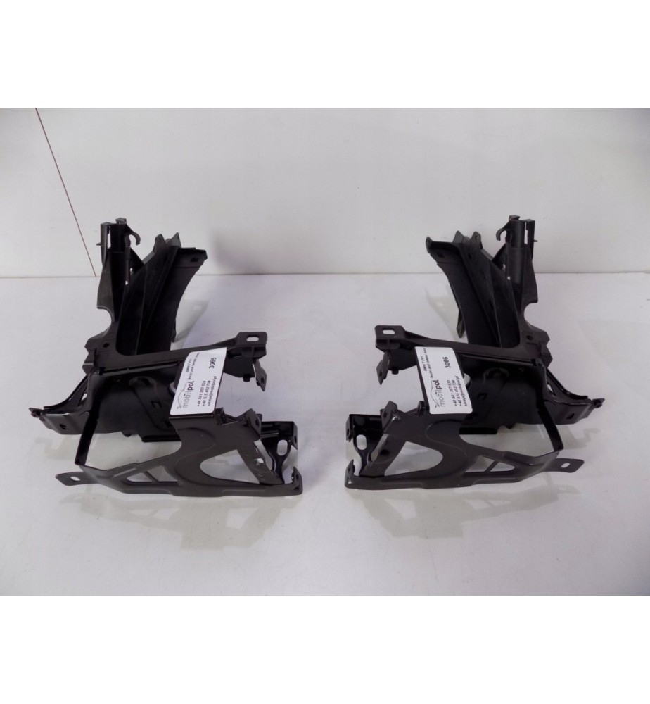 BMW 7 F01 Držiak / Oko pod svetlo Pravé - 3065