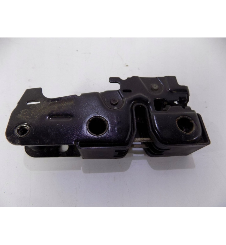 Audi A3 8P - Zámok kapoty - 2204