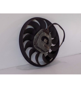 Audi A8 D3 Chladič Ventilátor - 6121