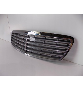 Mercedes W211 E trieda MASKA / GRIL - 0830