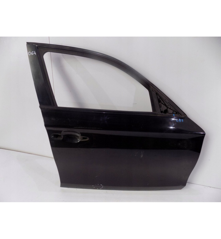 BMW 1 E87 Predné Dvere Pravé - 0064