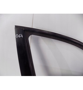 BMW 1 E87 Predné Dvere Pravé - 0064