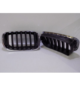 BMW X5 E70 Nerka / Grill nárazníka Komplet - 4111
