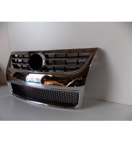 VW Touareg 7L Maska / Gril - 3143