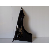 BMW 1 E87 E88 PRAVÝ BLATNÍK...