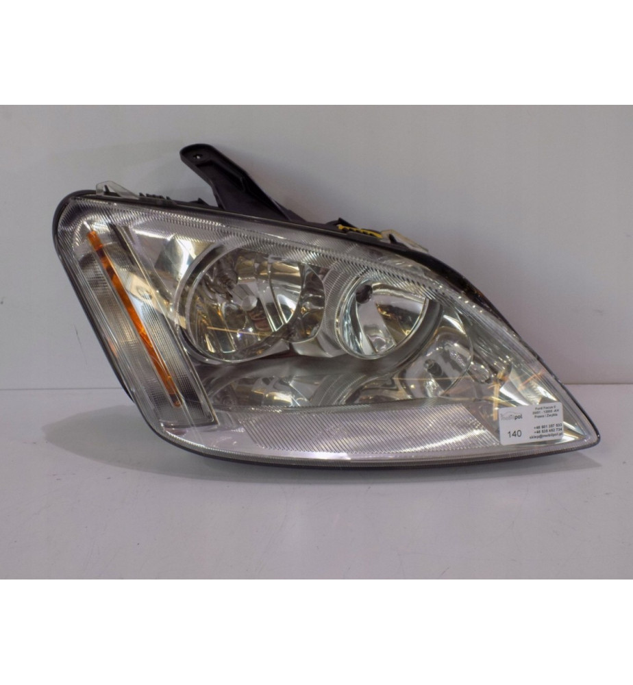 Ford Focus 2 Predná lampa H7 Pravá - 0140
