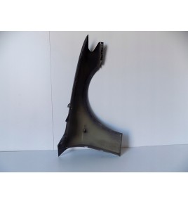 BMW 7 E65 / E66 ĽAVÝ BLATNÍK - 618