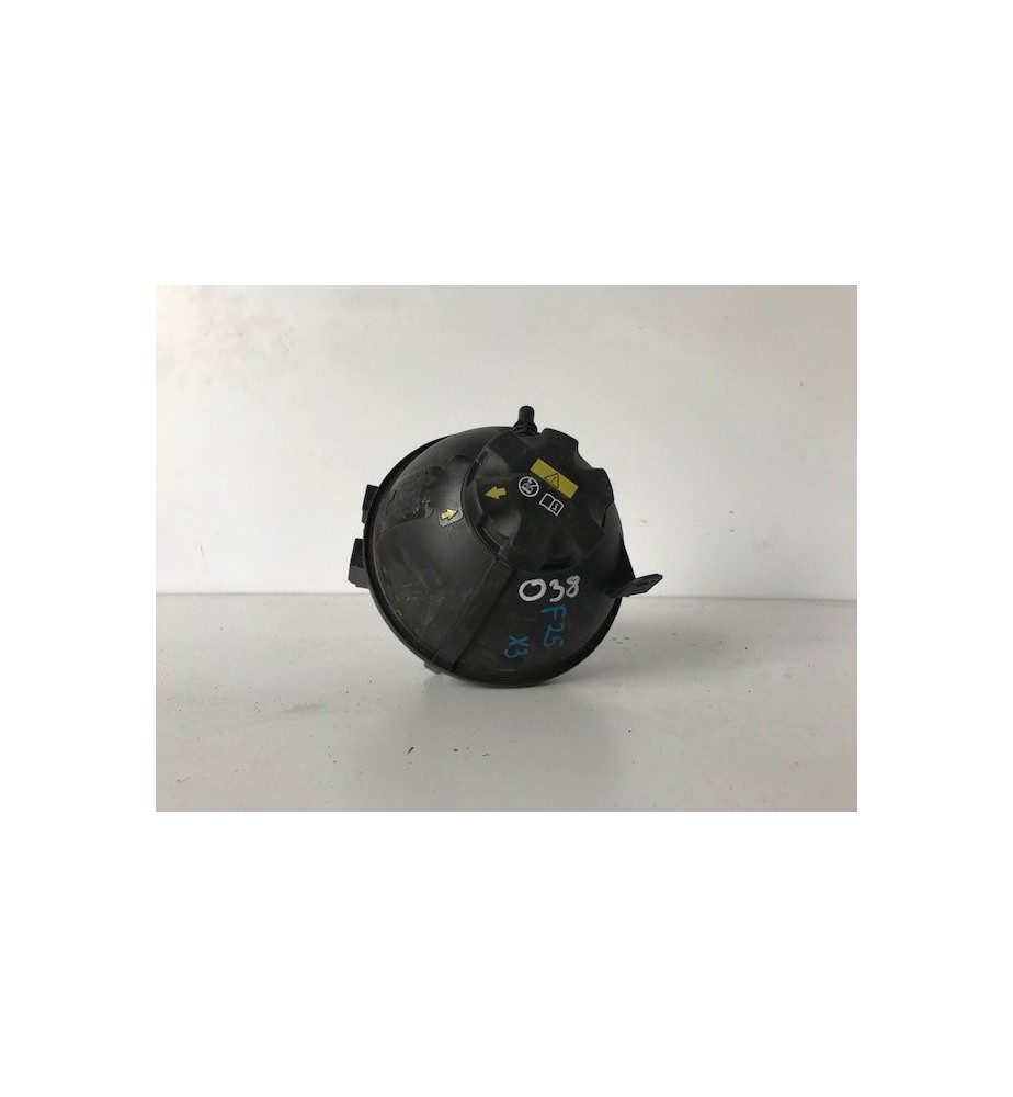 BMW X3 F25 NÁDRŽ ZÁSOBNÍK NA VYROVNANIE - 038