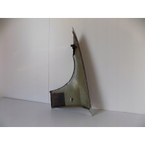 BMW 3 E90 E91 PRAVÝ BLATNÍK - 0616