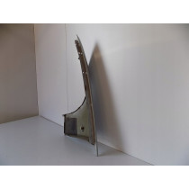 BMW 3 E90 E91 PRAVÝ BLATNÍK - 0616