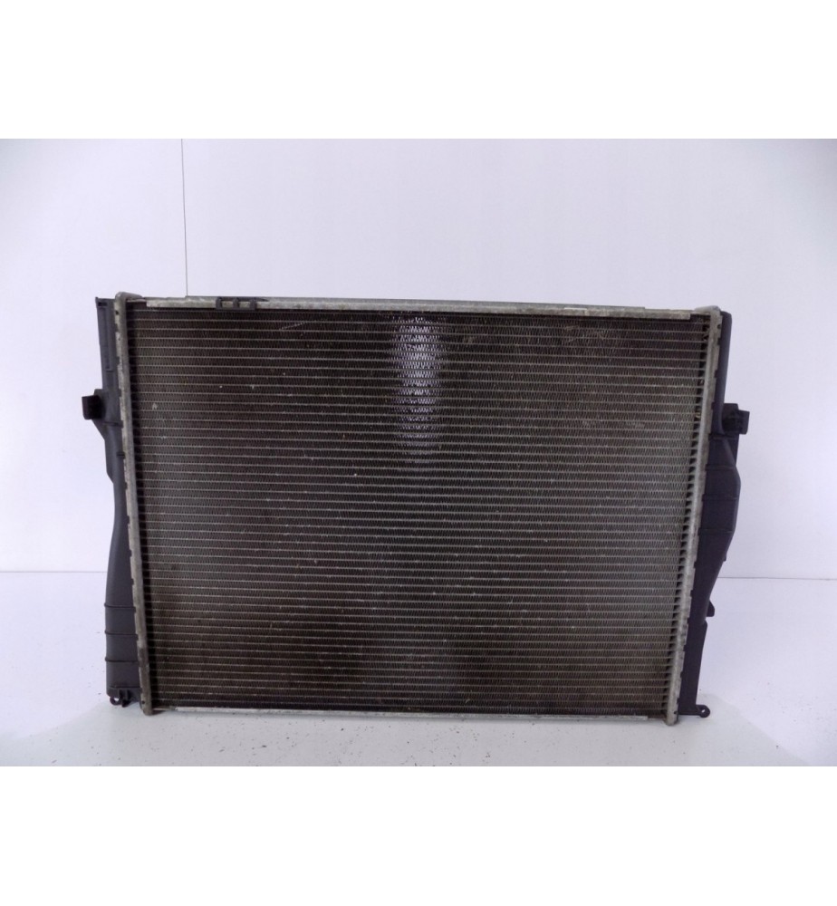 BMW E90 E87 E84 CHLADIČ VODY