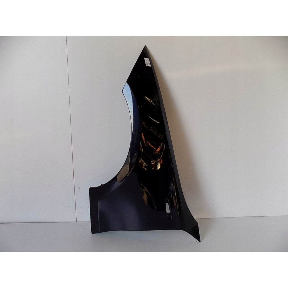 BMW 1 E87 E88 Ľavé blatník (modrý) - 0610