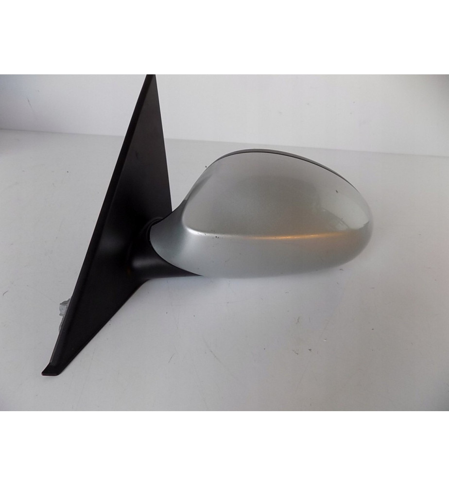 BMW 1 E87 - ĽAVÉ ZRKADLO 5 PINOV -325