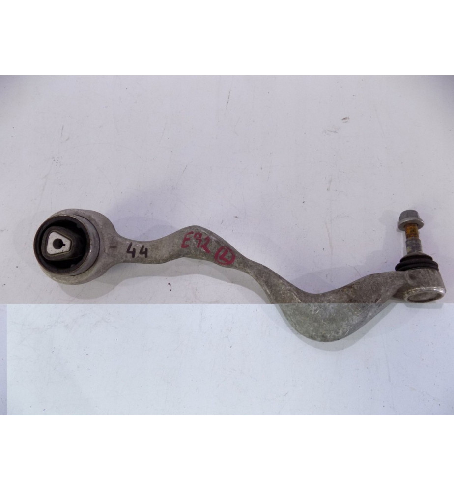 BMW 3 E90 / E91 - Predný Ľavý Rameno - 00044