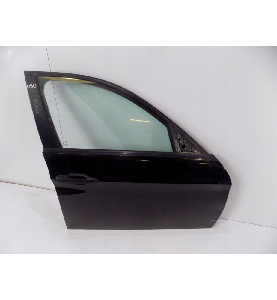 BMW 3 E90 / E91 Predné Dvere Pravé - 0050