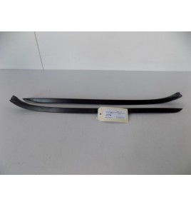 BMW 3 E90 - Lišty Čelného...