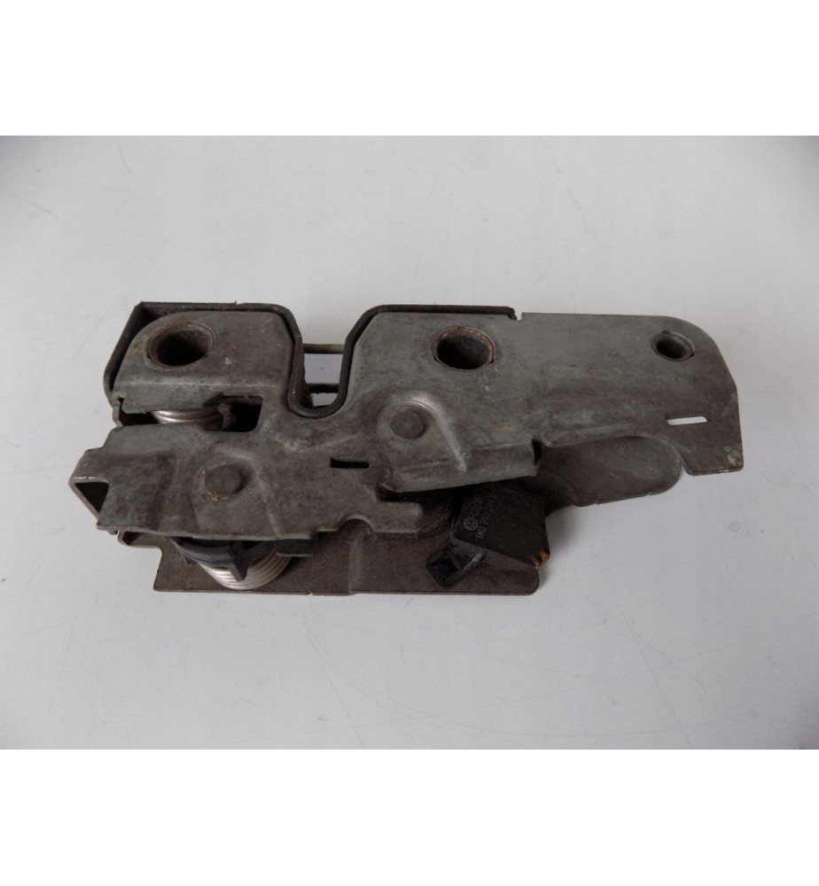 VW GOLF 5 JETTA - Zámok kapoty - 2219