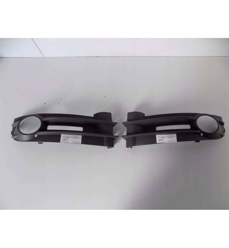 VW Transporter T5 - Mriežka nárazníka ľavá - 2875