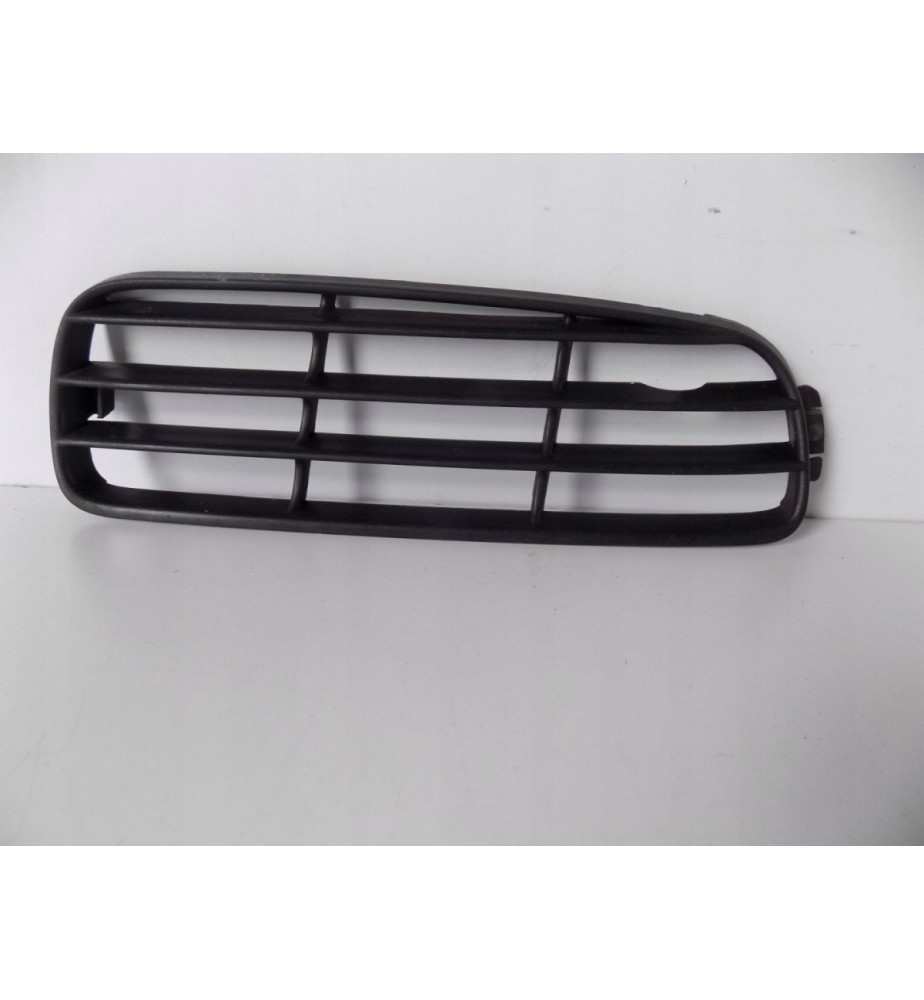 Audi 80B4 - Mriežka nárazníka pravá - 2959