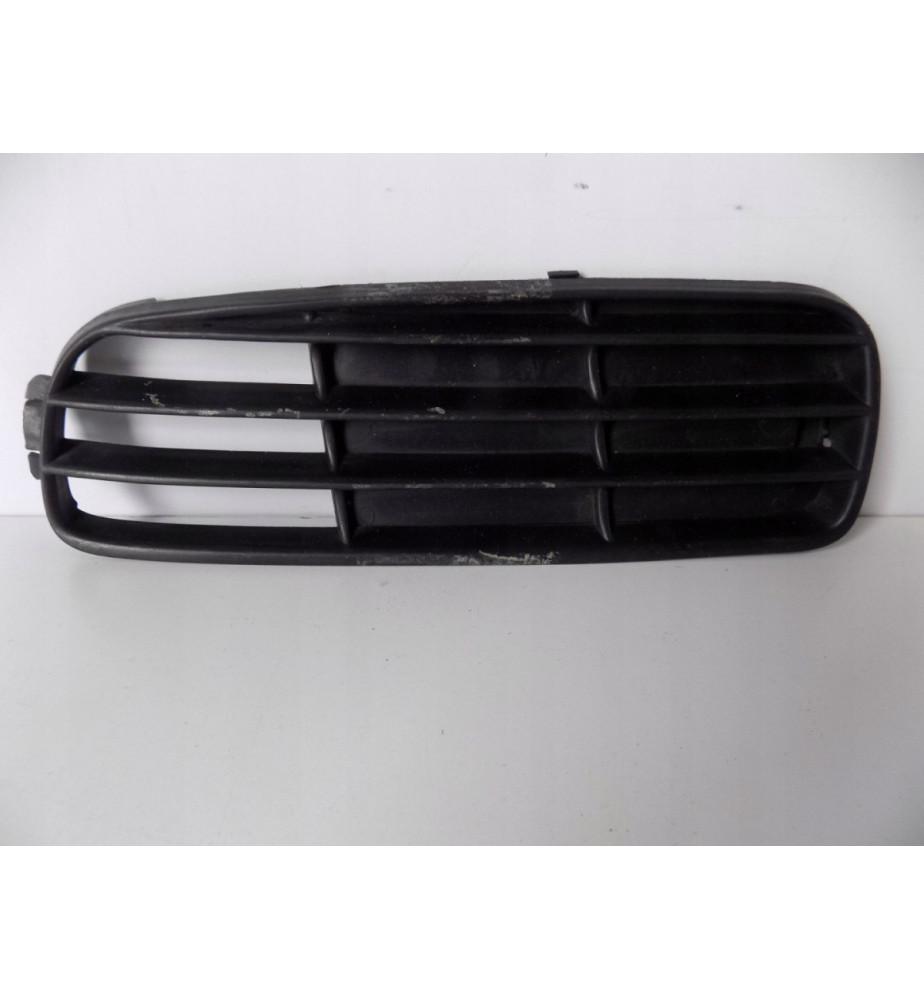 Audi 80 B4 - Mriežka nárazníka ľavá - 2960