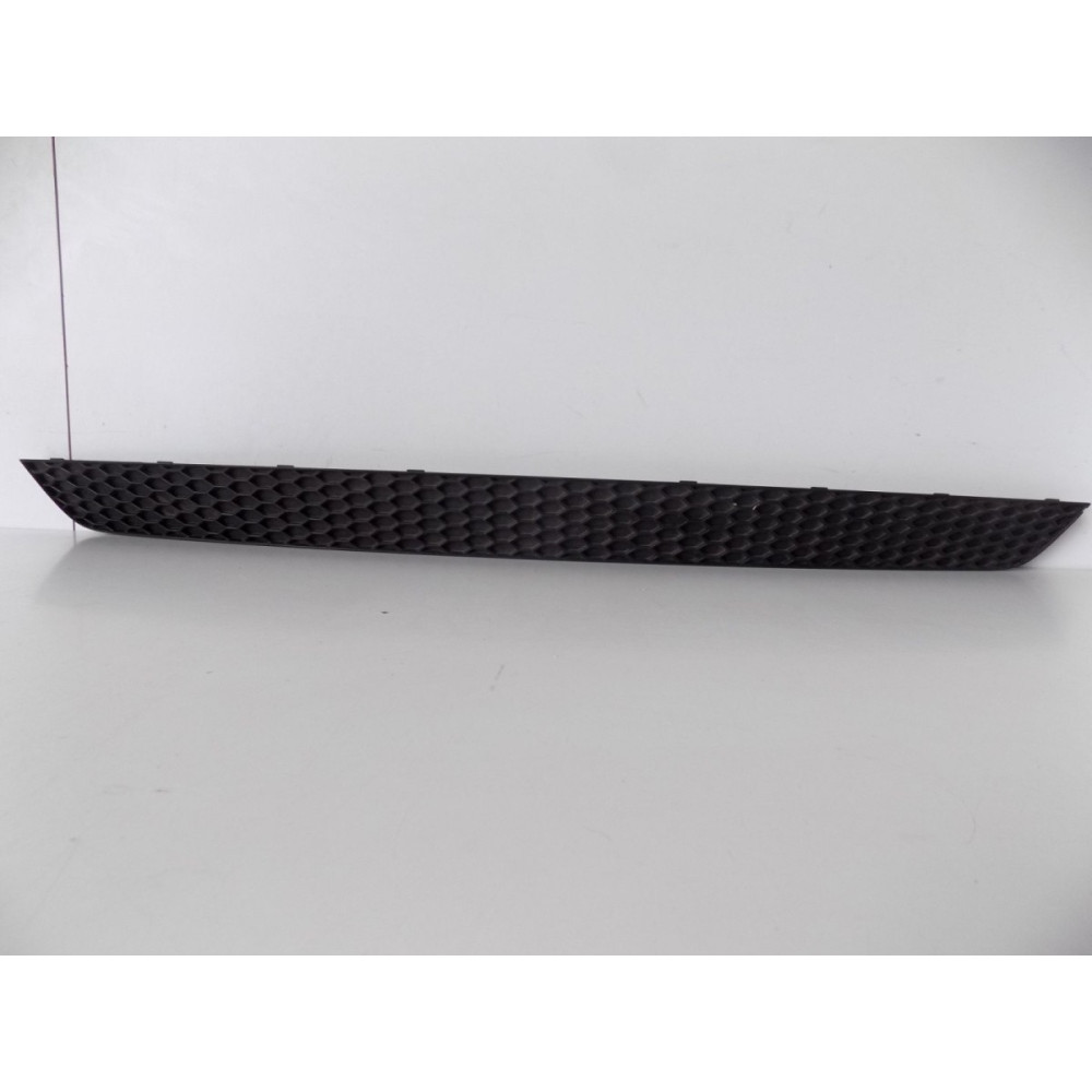 Audi A4 VW B8 Mřížka nárazníku - 2995