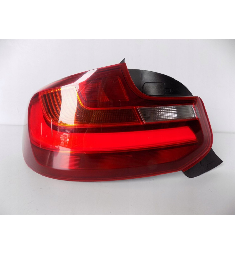 BMW 2 F22 F23 - Ľavé zadné svetlo - 5051
