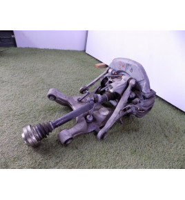 BMW 7 E65/66 - PRAVÝ ZÁVIT...