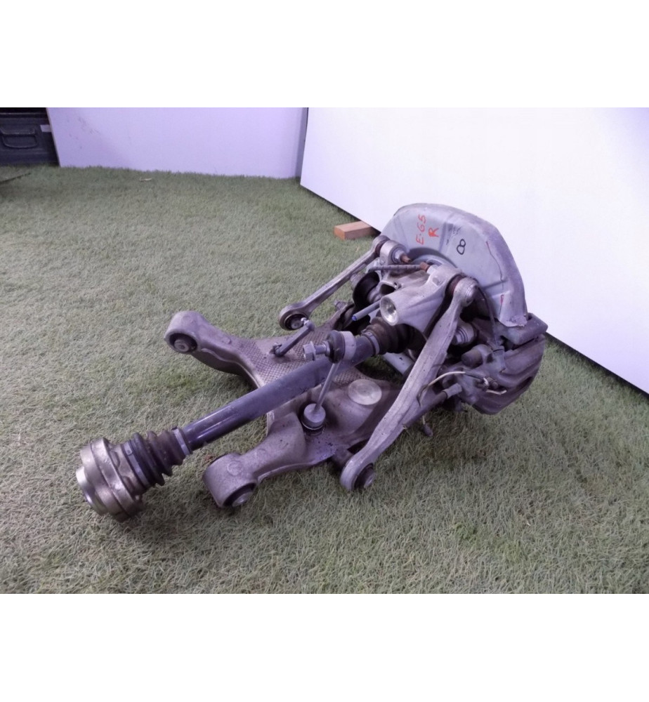 BMW 7 E65/66 - PRAVÝ ZÁVIT / OSA